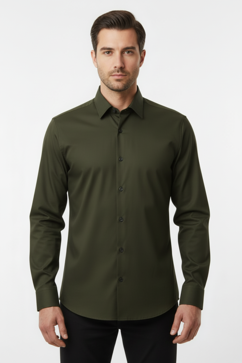 Camisa de manga larga slim fit de bambú en estilo militar para hombre, de la marca Fitters Originals, en color verde.