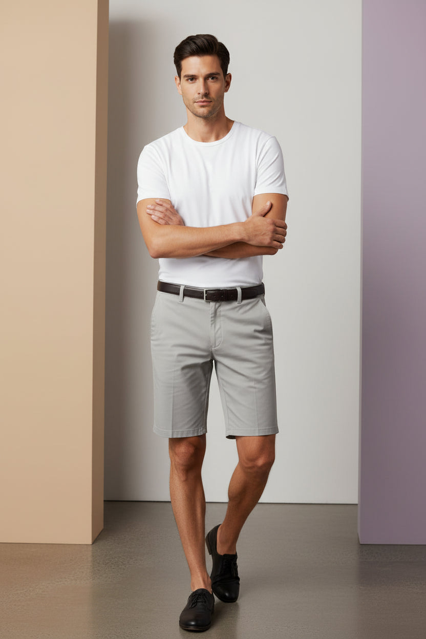 Short híbrido gris Challenge Yourself Paws 4-Way Stretch, ajuste cómodo y estilo deportivo para entrenamiento y uso diario.