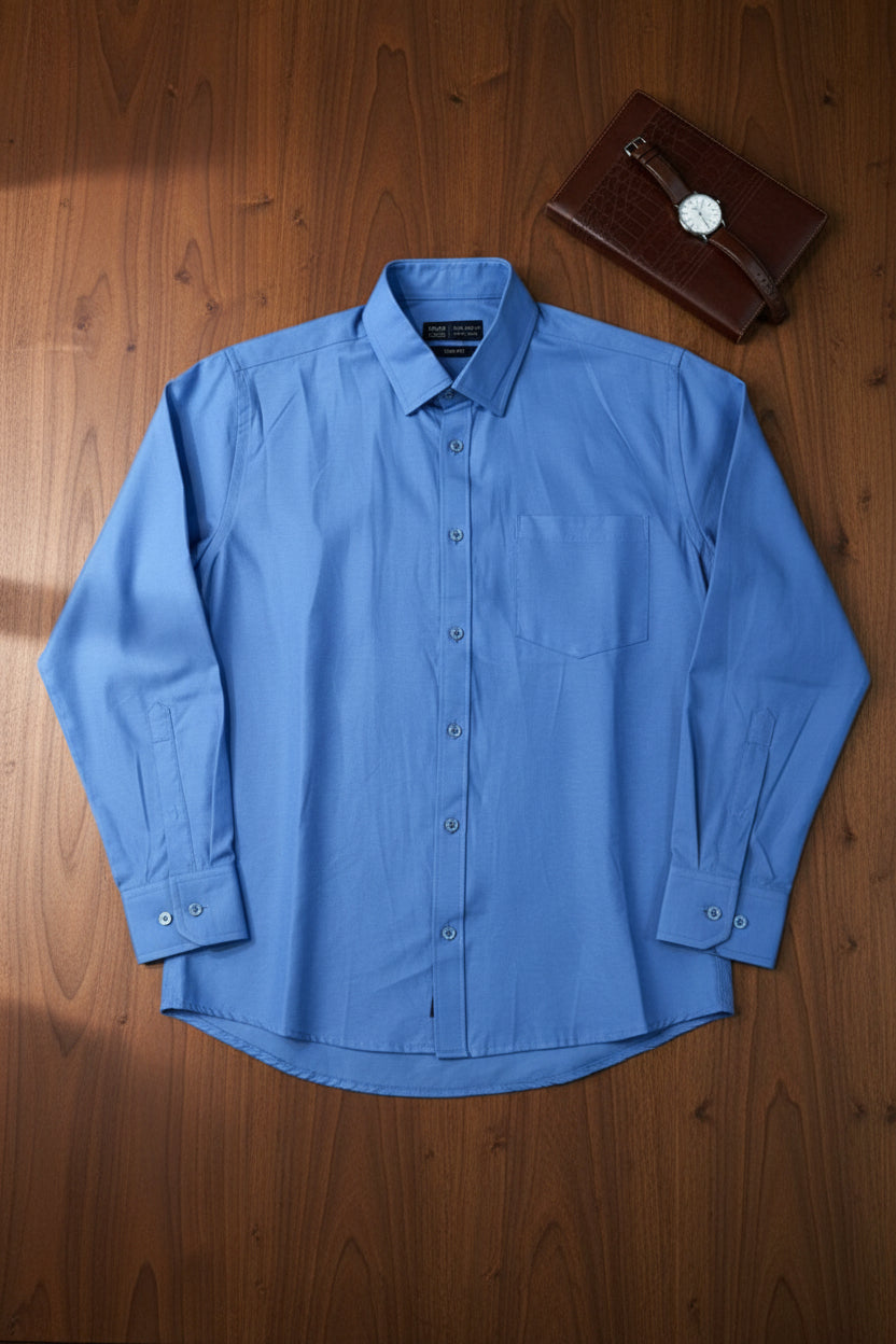 Camisa manga larga slim fit FITTERS ORIGINALS con estampado África, tela de algodón en color beige.