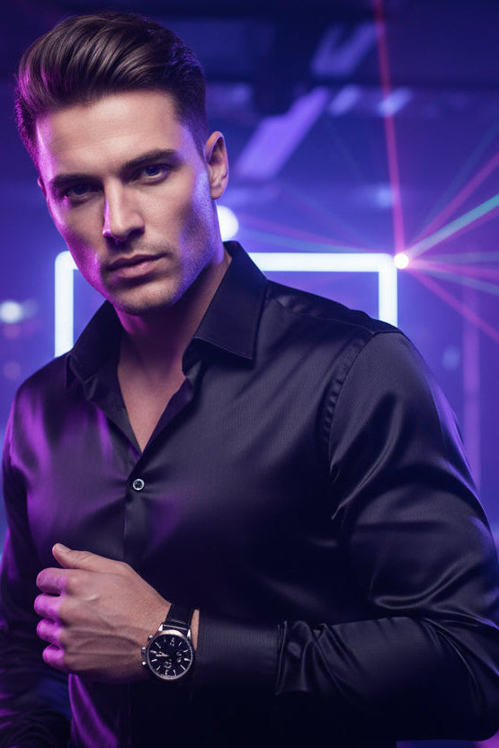 Camisa de manga larga slim fit negra de la marca Fitters Originals, estilo romántico, en tejido de algodón.