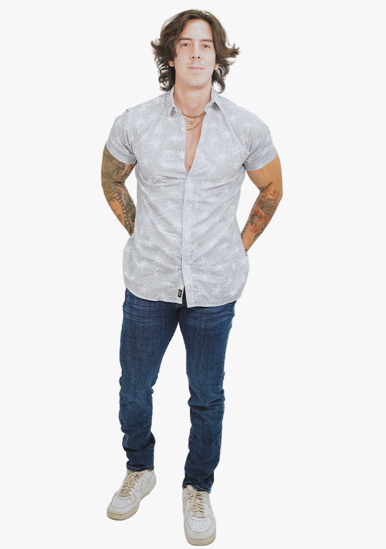 Jeans TIGER Slim para caballero de la marca IF FITTERS ORIGINALS en color índigo, con diseño ajustado y botones visibles.