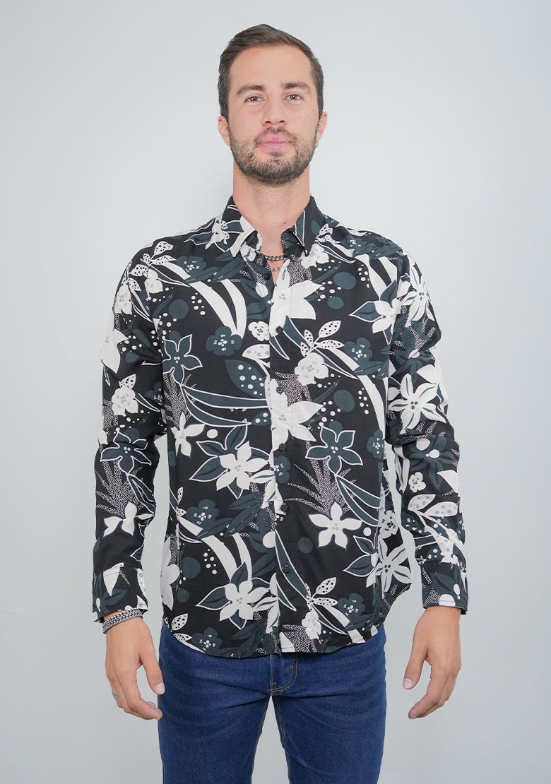 Camisa manga larga slim fit negra de IF FITTERS ORIGINALS, estilo moderno y ajustado para hombre.